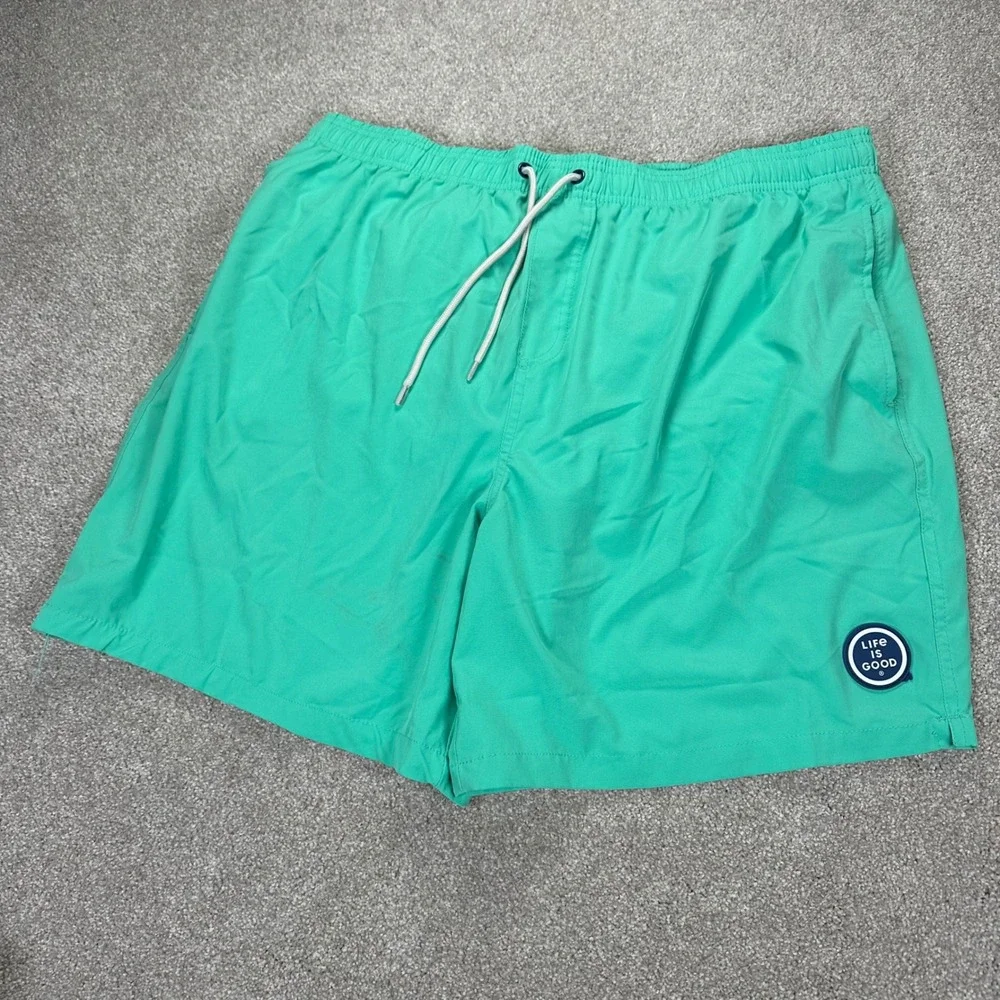 Life is Good Mens Medium Swim Trunks Mint Green Mesh Lined Board Shorts Beach